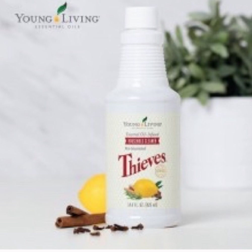 Thieves Cleaner 14.4oz Young Living